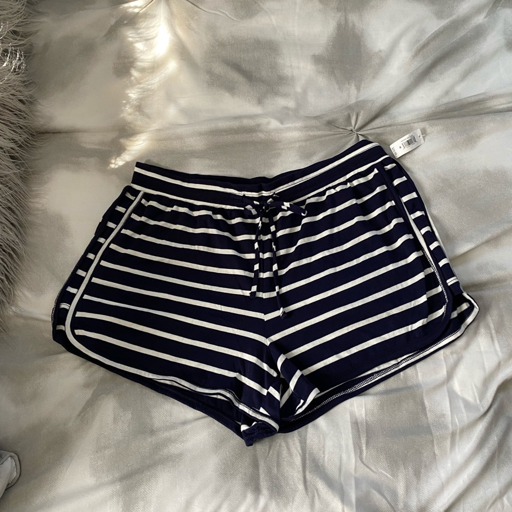 Gap shorts